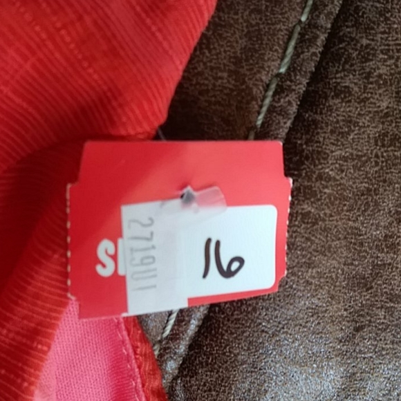 Aditi Lined Coral Dress Plus Size 16 - Picture 3 of 12